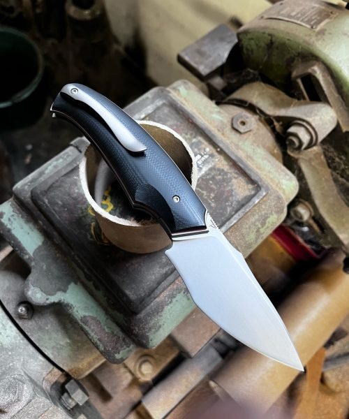 Black g10 liner lock